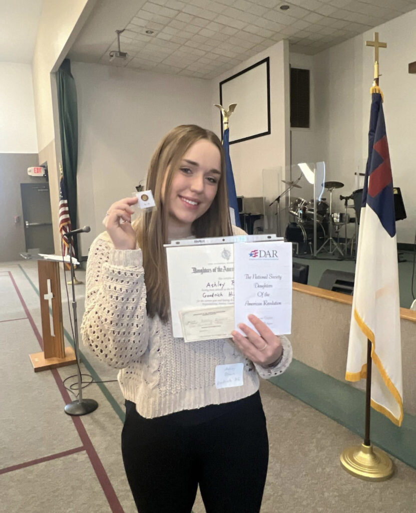 daughters of the american revolution good citizen award winners